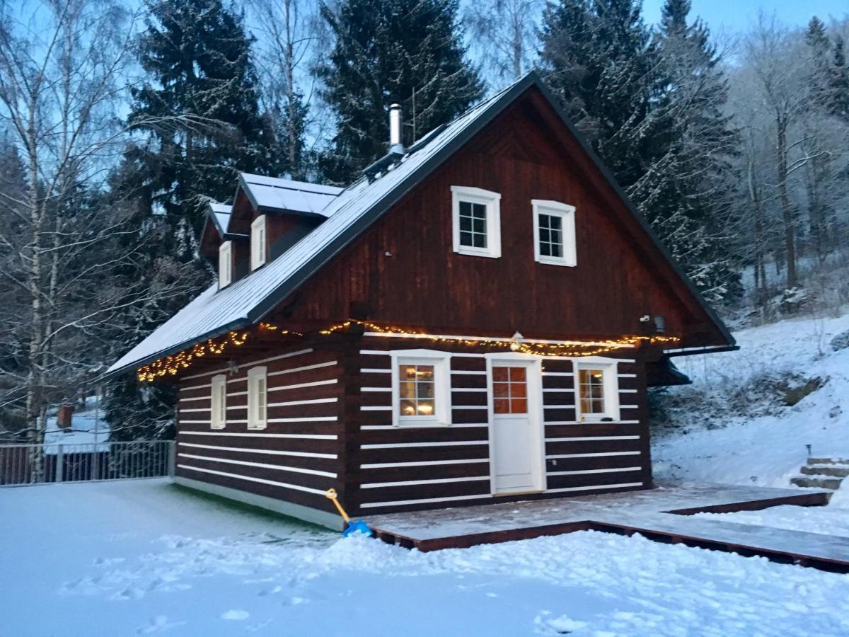 Roubenka Ella Villa Desná Exterior foto